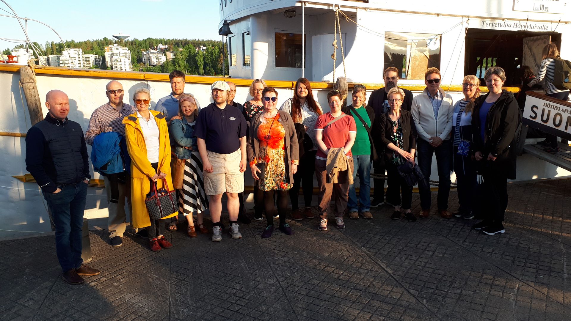 10.6.2022 järjestetyn TIVIA Keski-Suomen juhlaristeilyn osallistujia